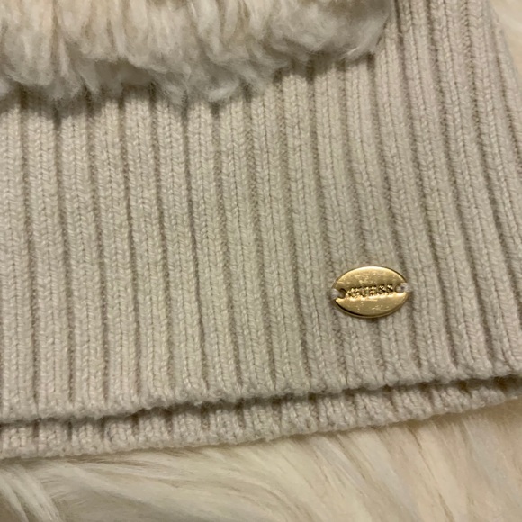 GUESS Faux Fur Zip-up Vest - XS - Picture 7 of 9